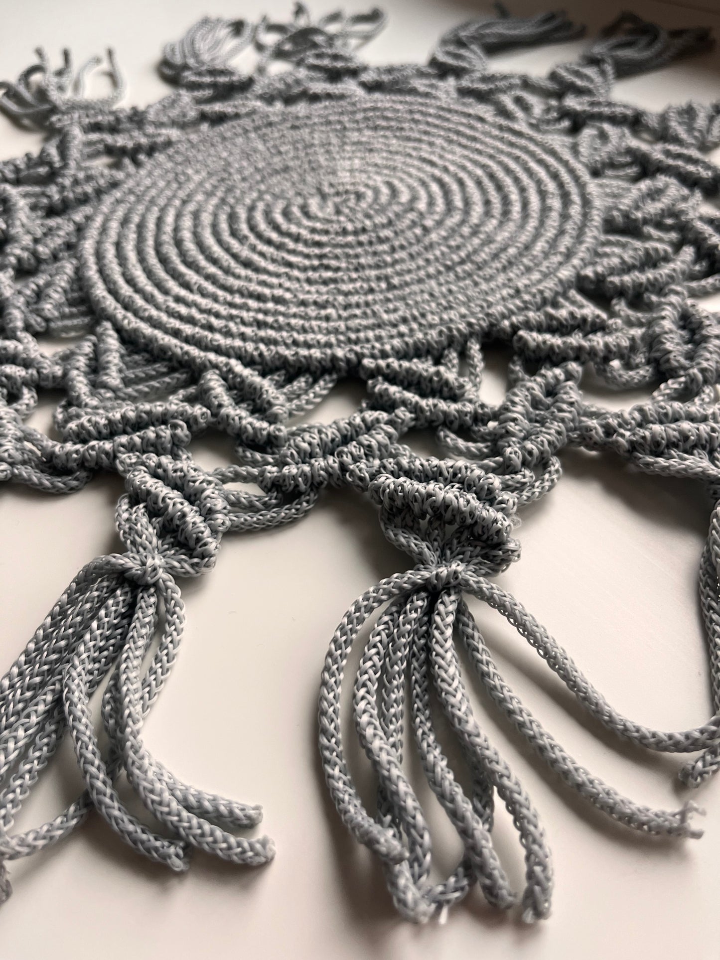 Stalo padėkliukas ,,Pilka dulksna"