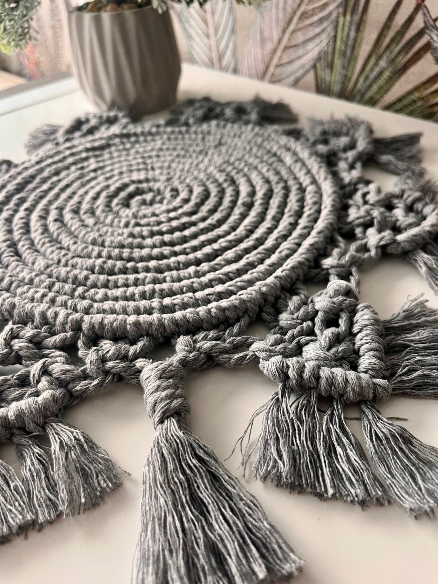 Stalo padėkliukas “Pilkas ratas”