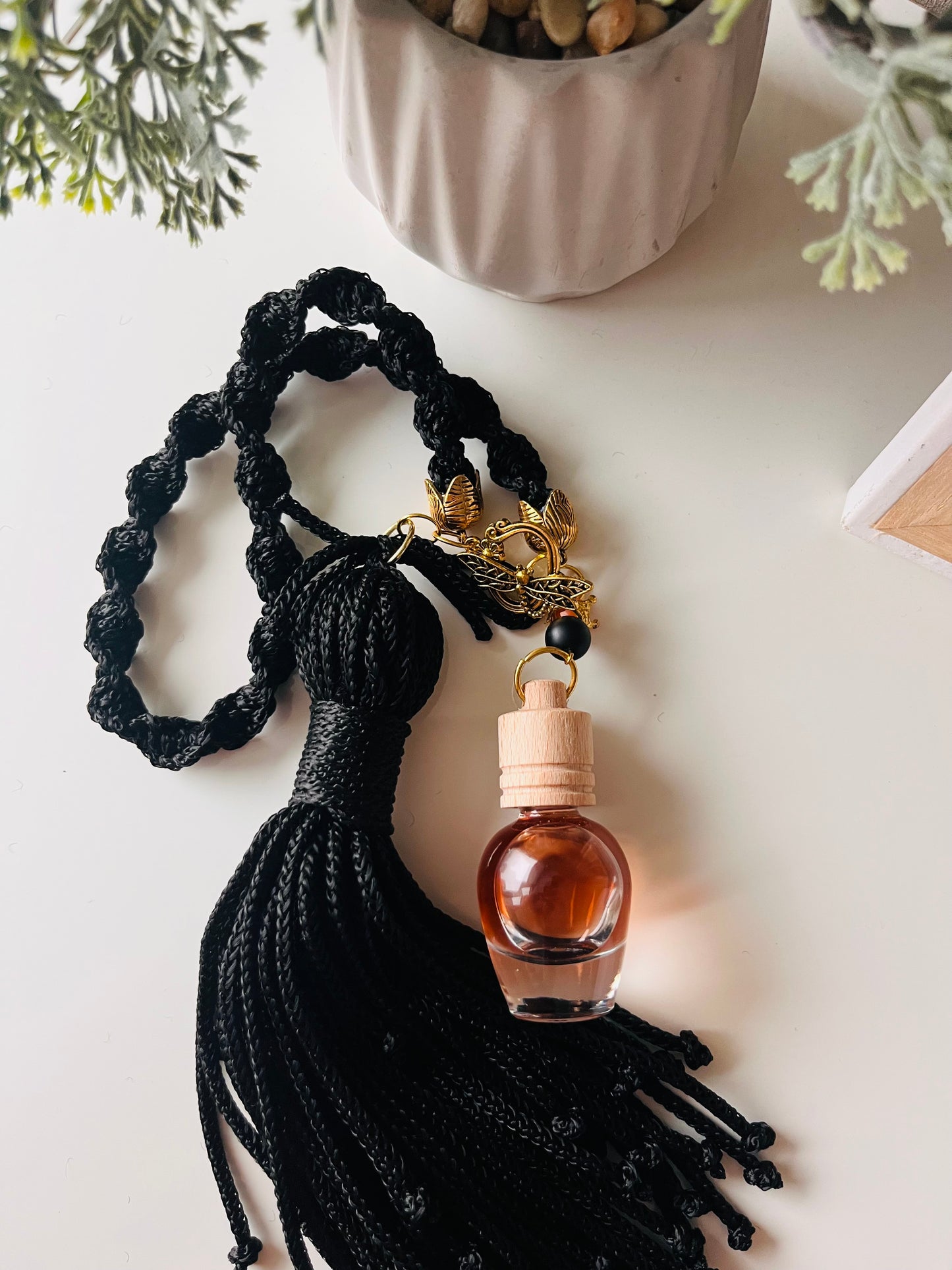 Automobilio pakabinamas kvapas “Wood”