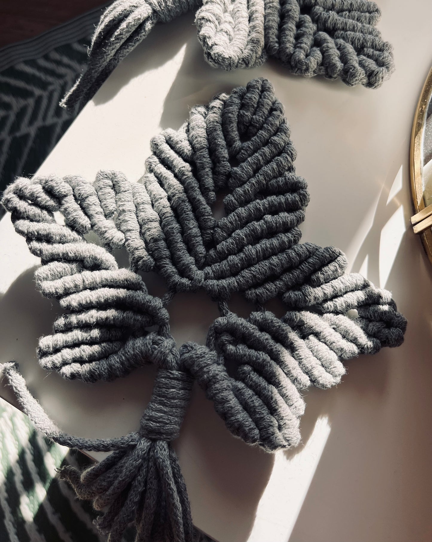 Puodelių padėkliukai “Klevas” 2 vnt