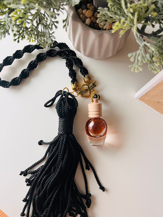 Automobilio pakabinamas kvapas “Wood”